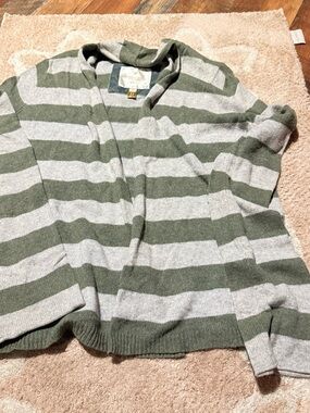 Ladies Striped Open-Front Cardigan in Olive & Light Gray
